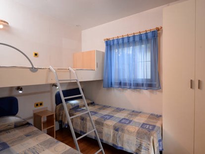 Luxuscamping - getrennte Schlafbereiche - Venetien - Centro Vacanze Pra`delle Torri Chalet auf  Centro Vacanze Pra`delle Torri